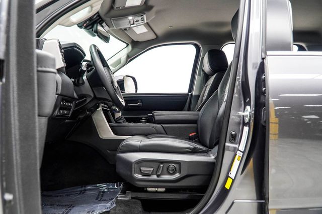 2024 Toyota Tundra 4WD Limited CrewMax 5.5' Bed - 23029373 - 32