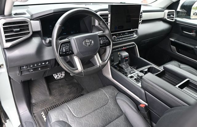 2024 Toyota Tundra 4WD Limited CrewMax TRD Off Road Package - 23031219 - 9