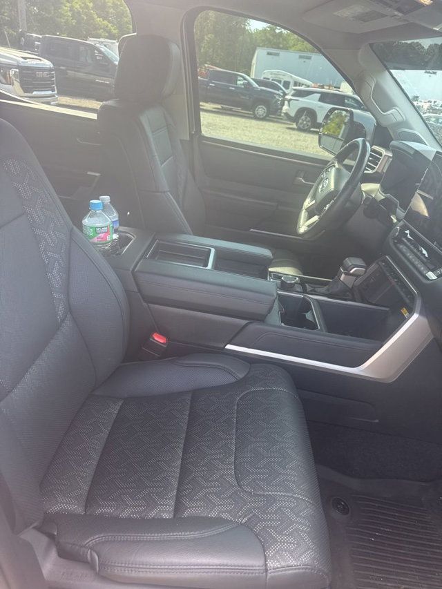 2024 Toyota Tundra 4WD Limited Hybrid CrewMax 5.5' Bed - 23029367 - 13