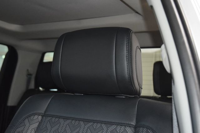 2024 Toyota Tundra 4WD Limited Hybrid CrewMax 5.5' Bed - 23029367 - 42