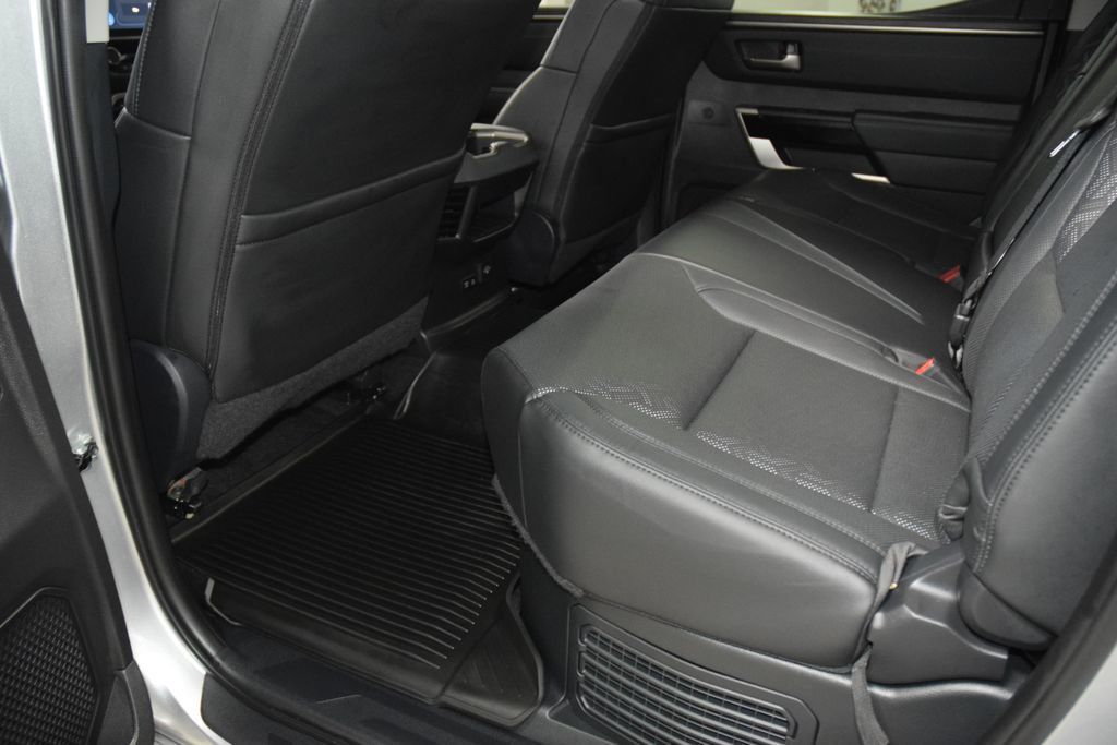 2024 Toyota Tundra 4WD Limited Hybrid CrewMax 5.5' Bed - 23029367 - 43