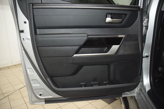2024 Toyota Tundra 4WD Limited Hybrid CrewMax 5.5' Bed - 23029367 - 44