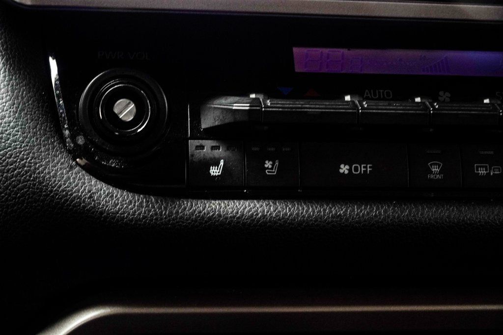 Toyota Tundra photo 23