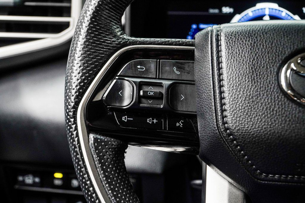 Toyota Tundra photo 34