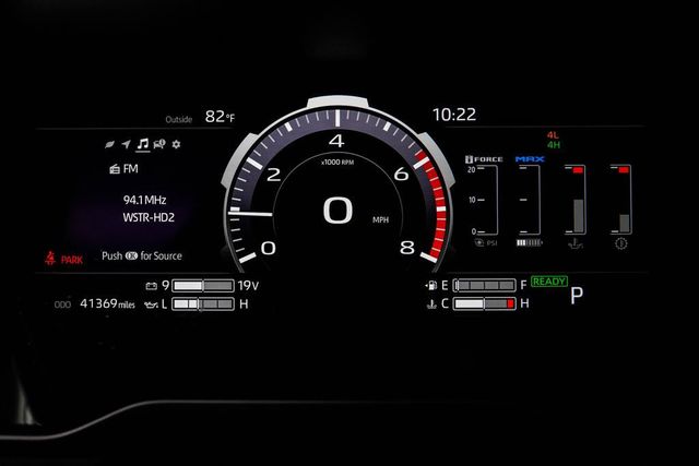 2024 Toyota Tundra 4WD Limited Hybrid CrewMax 5.5' Bed - 23038574 - 38