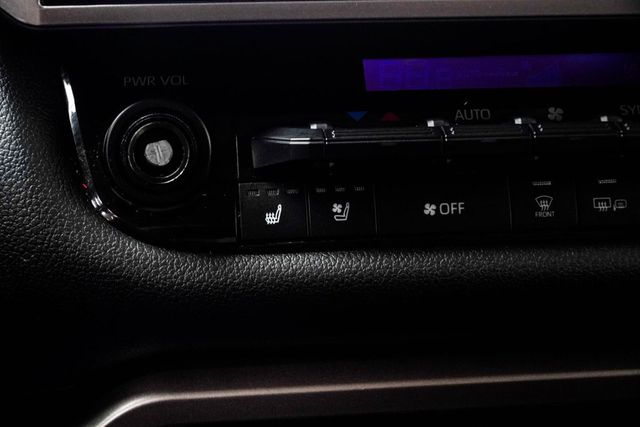 2024 Toyota Tundra 4WD Limited Hybrid CrewMax 5.5' Bed - 23030547 - 22