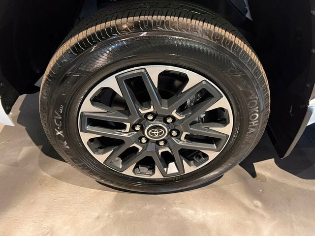 2024 Toyota Tundra 4WD Limited/Hybrid/Htd&CldSeats/AdapCruise/HtdSteerWheel/LaneKeep - 23000375 - 9