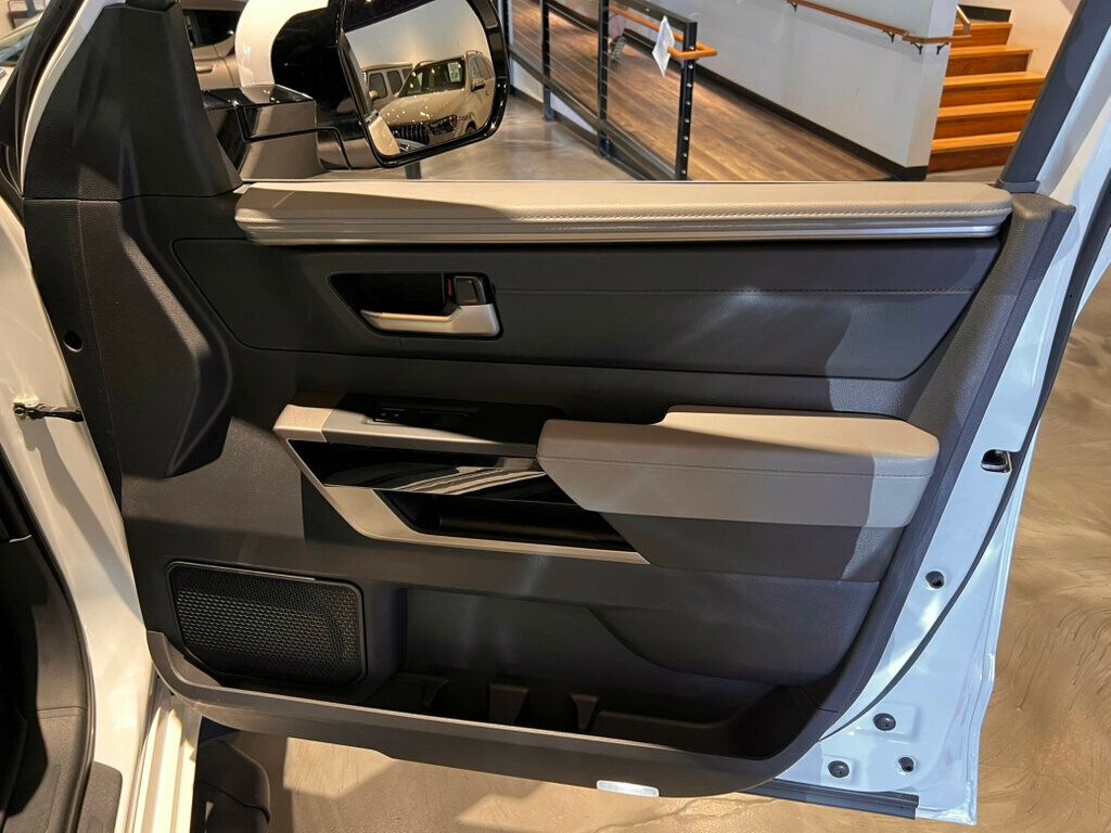 2024 Toyota Tundra 4WD Limited/Hybrid/Htd&CldSeats/AdapCruise/HtdSteerWheel/LaneKeep - 23000375 - 29