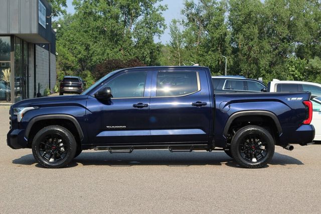 2024 Toyota Tundra 4WD ONE OWNER 4WD SR5 CREWMAX W/ TSS/TRD PREMIUM PKG, LEATHER - 23045680 - 16