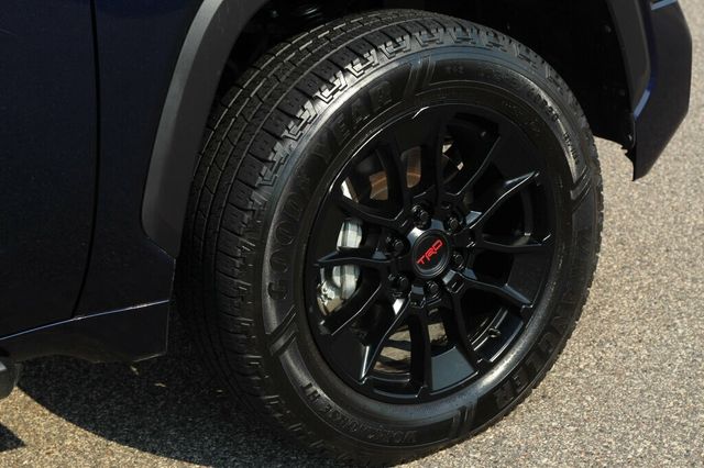 2024 Toyota Tundra 4WD ONE OWNER 4WD SR5 CREWMAX W/ TSS/TRD PREMIUM PKG, LEATHER - 23045680 - 32