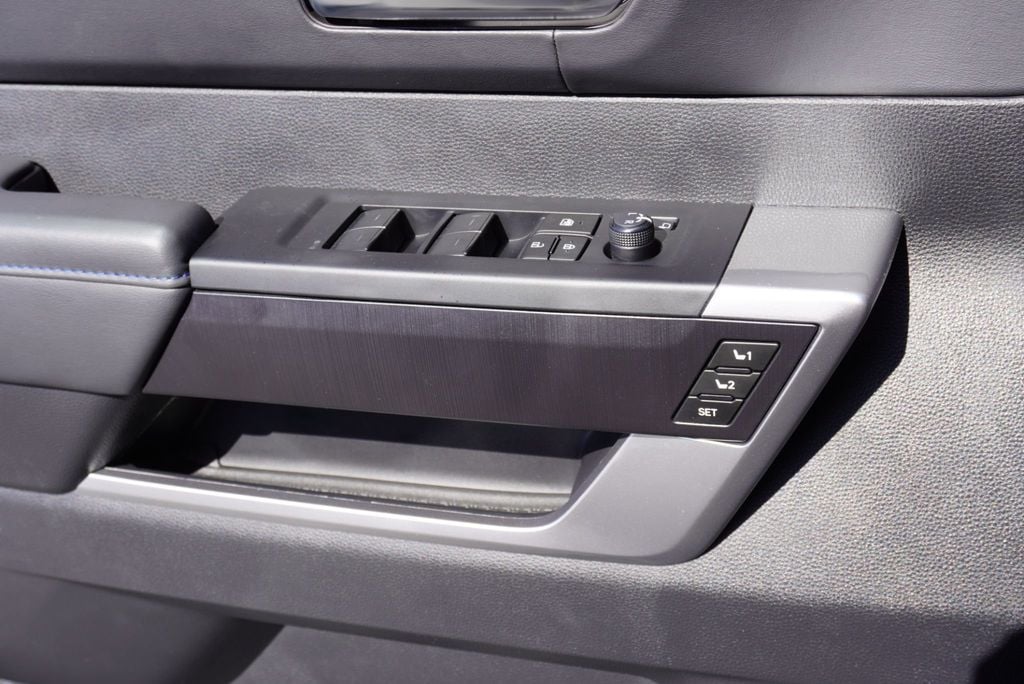 2024 Toyota Tundra 4WD PLATINUM - 22934710 - 27