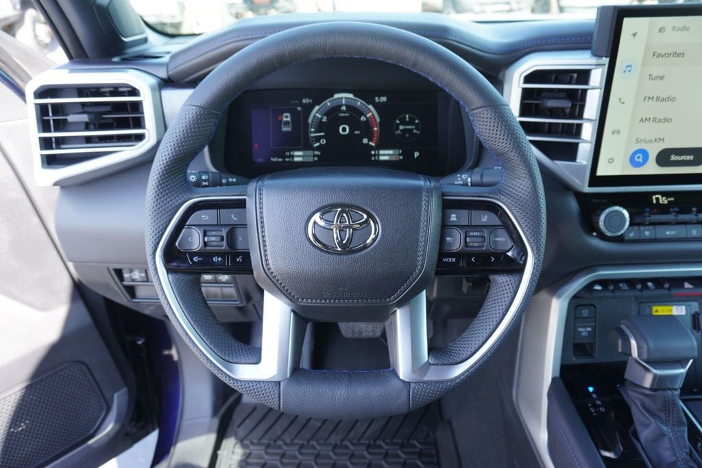 2024 Toyota Tundra 4WD PLATINUM - 22934710 - 30