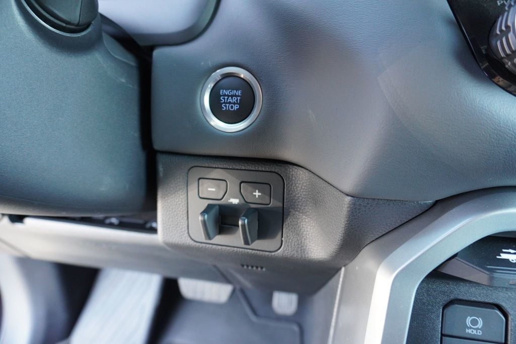 2024 Toyota Tundra 4WD PLATINUM - 22934710 - 38