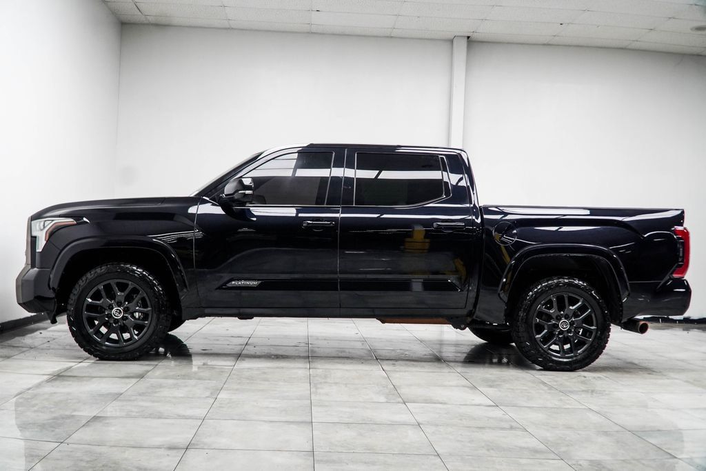 Toyota Tundra photo 10