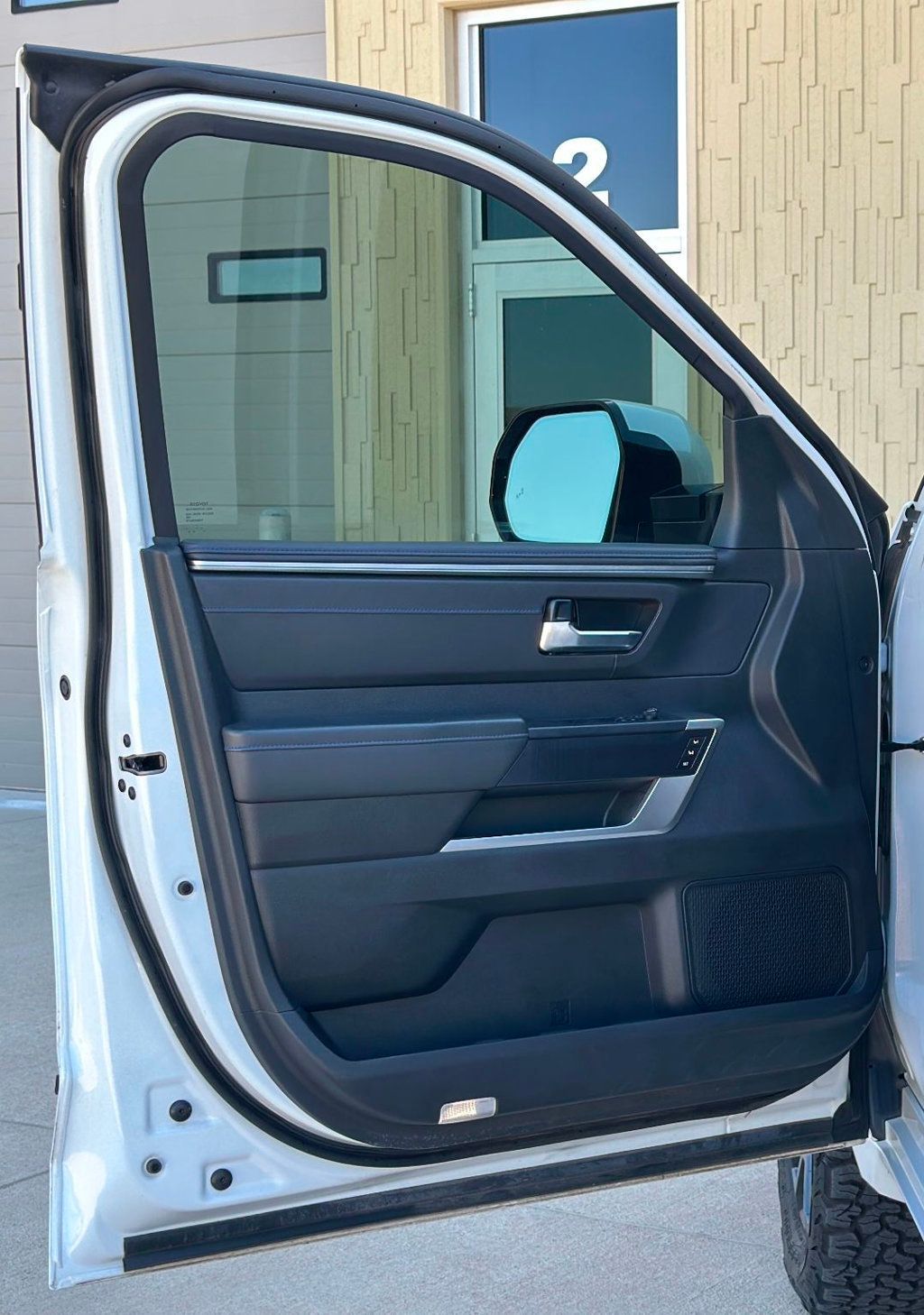 2024 Toyota Tundra 4WD Platinum Hybrid CrewMax 5.5' Bed - 22982840 - 10