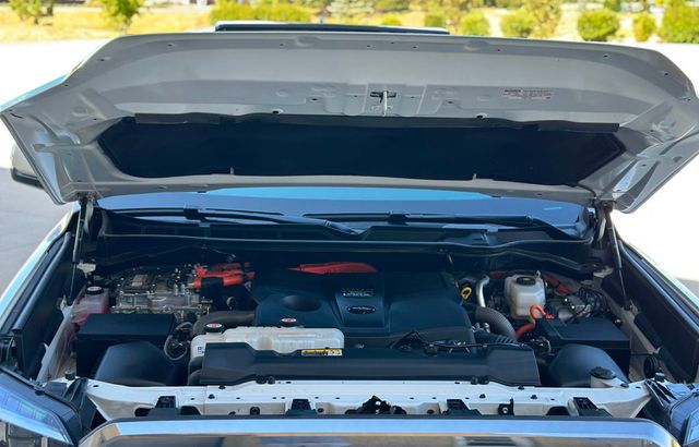 2024 Toyota Tundra 4WD Platinum Hybrid CrewMax 5.5' Bed - 22982840 - 36