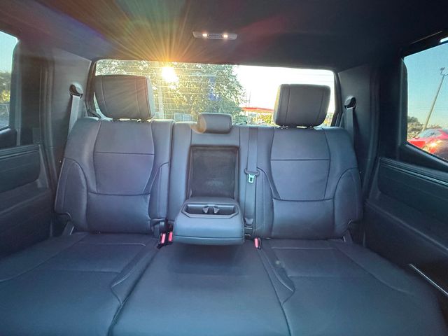 2024 Toyota Tundra 4WD Platinum Hybrid CrewMax 5.5' Bed - 22934932 - 26