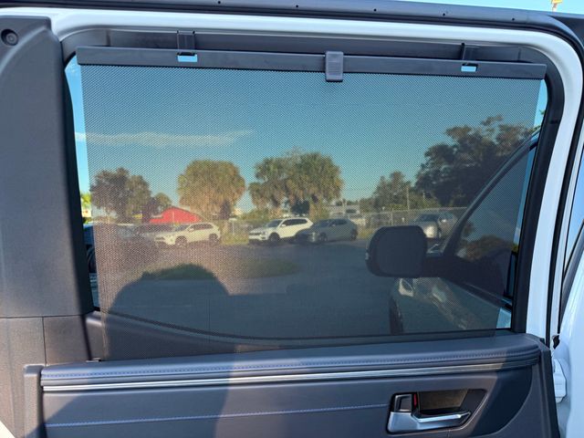 2024 Toyota Tundra 4WD Platinum Hybrid CrewMax 5.5' Bed - 22934932 - 34