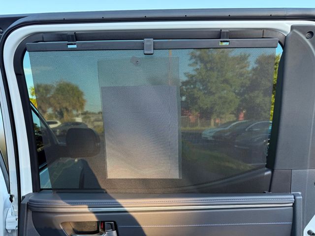 2024 Toyota Tundra 4WD Platinum Hybrid CrewMax 5.5' Bed - 22934932 - 39