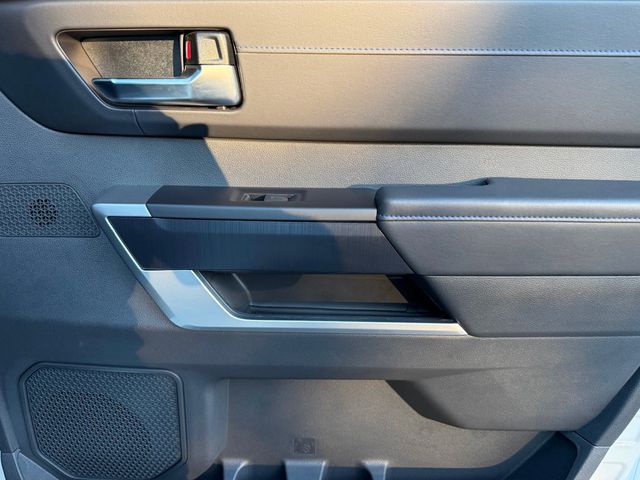 2024 Toyota Tundra 4WD Platinum Hybrid CrewMax 5.5' Bed - 22934932 - 40