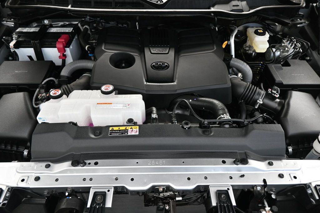 2024 Toyota Tundra photo 19