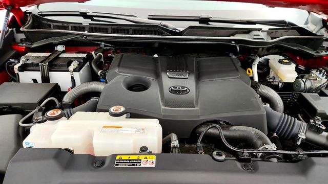 2024 Toyota Tundra 4WD SR5 CrewMax 5.5' Bed w/ Convenience Package - 23018181 - 25