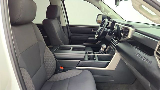 2024 Toyota Tundra 4WD SR5 CrewMax 5.5' Bed w/ Dual-Step Running Boards & Bed Step - 23100946 - 21