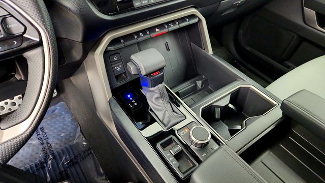 2024 Toyota Tundra 4WD SR5 CrewMax 5.5' Bed w/ TRD Off-Road Pkg - 23100936 - 14