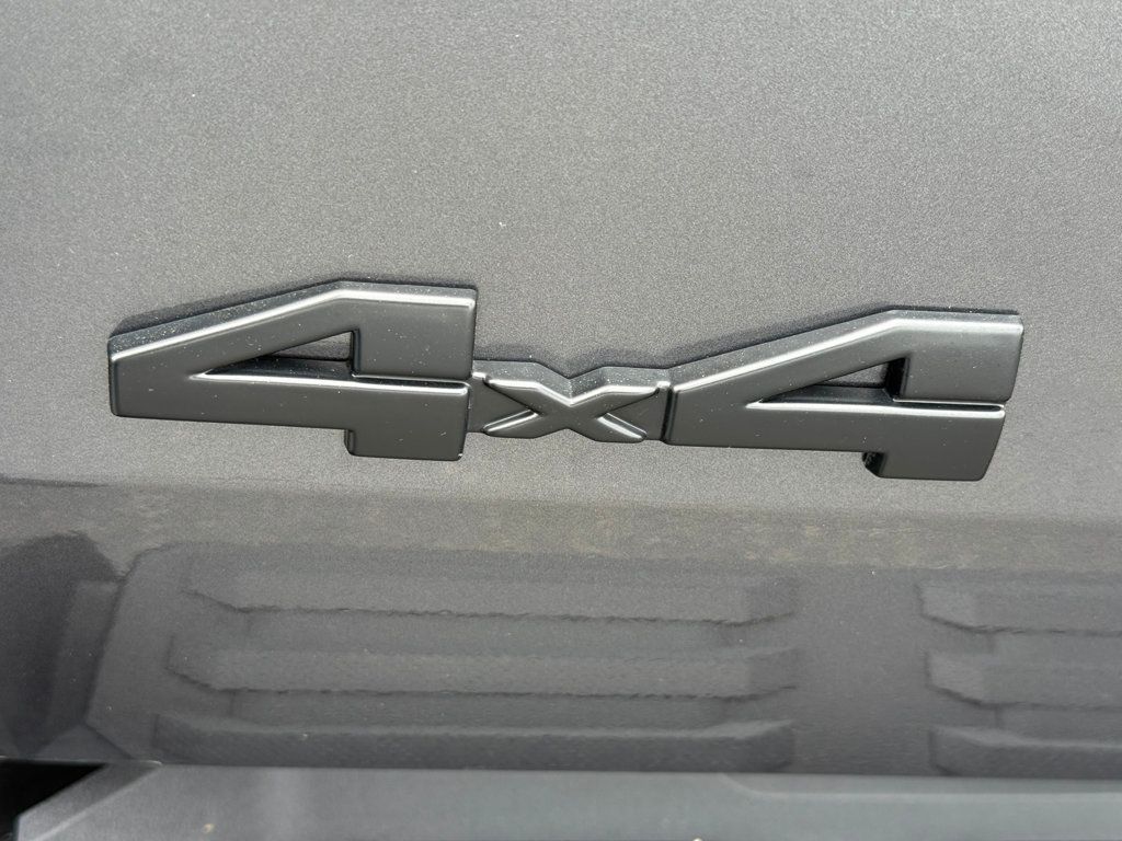 2024 Toyota Tundra 4WD **TUNDRA SR5 4X4 XP PACKAGE** - 22996511 - 9