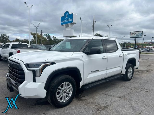 2024 Toyota Tundra CrewMax SR5 Pickup 4D 5 1/2 ft - 23096623 - 2