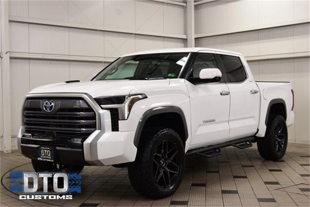 2024 Toyota Tundra Limited photo 3