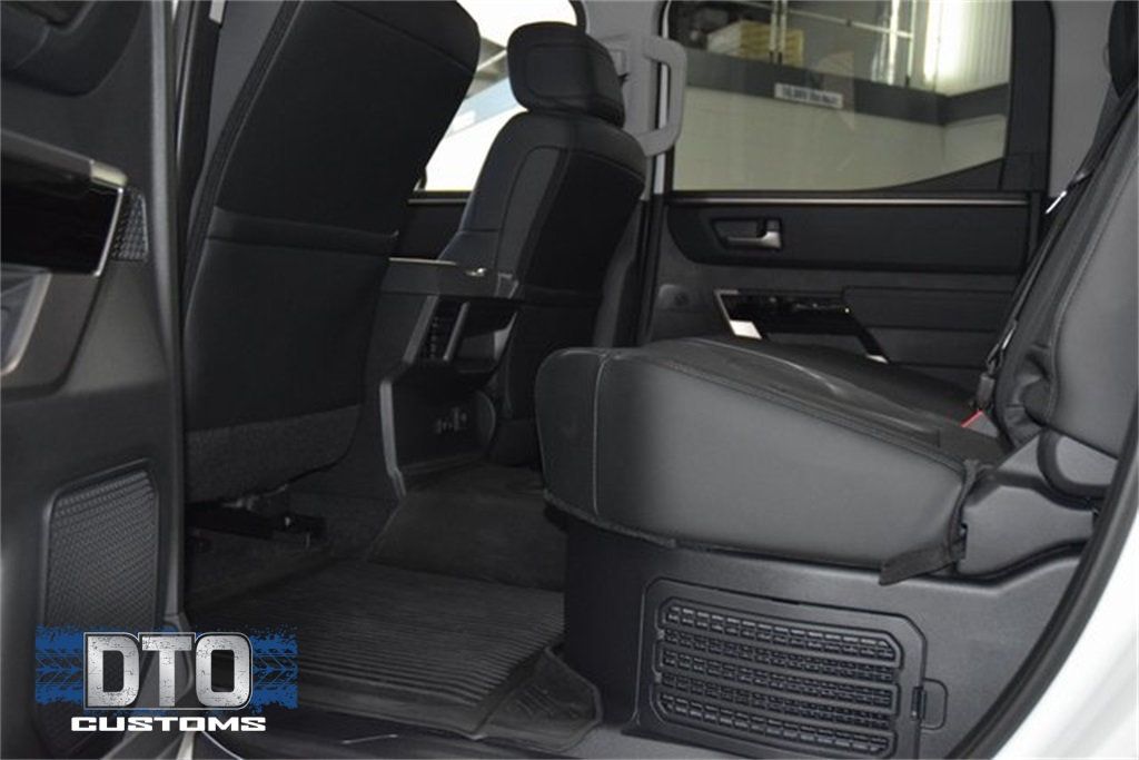 2024 Toyota Tundra Hybrid Limited - 22887477 - 37