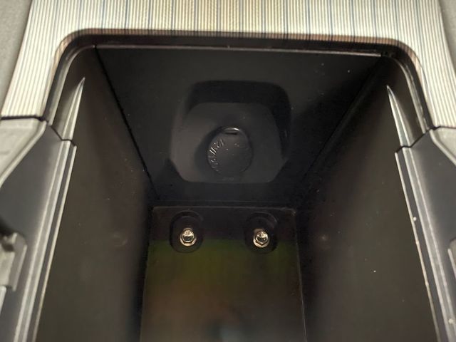 2024 Toyota Venza Limited AWD - 22996391 - 30