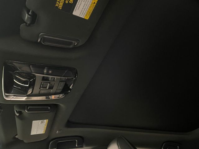 2024 Toyota Venza Limited AWD - 22996391 - 31