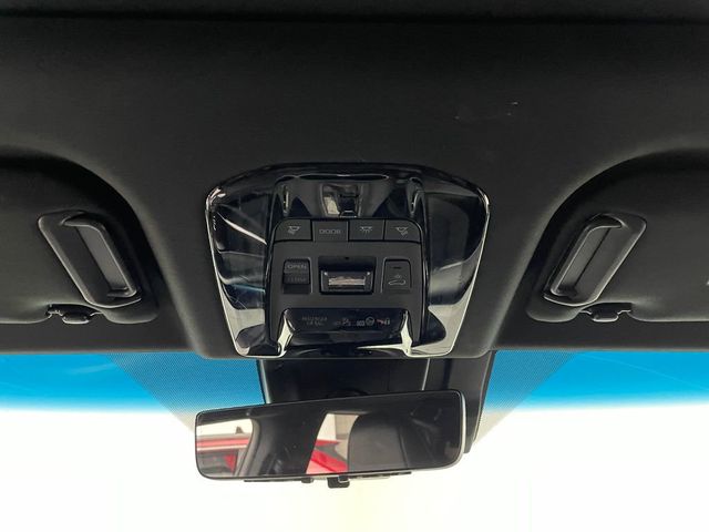 2024 Toyota Venza Limited AWD - 22996391 - 32