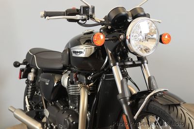 2024 Triumph Bonneville T100