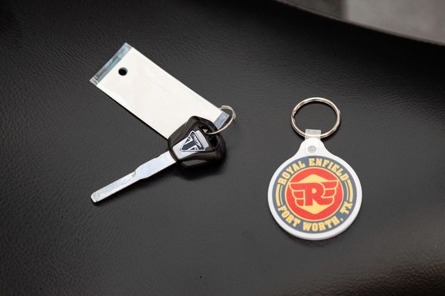 2024 TRIUMPH SPEED 400 ABS 1-OWNER FUN TO RIDE! - 22998712 - 23