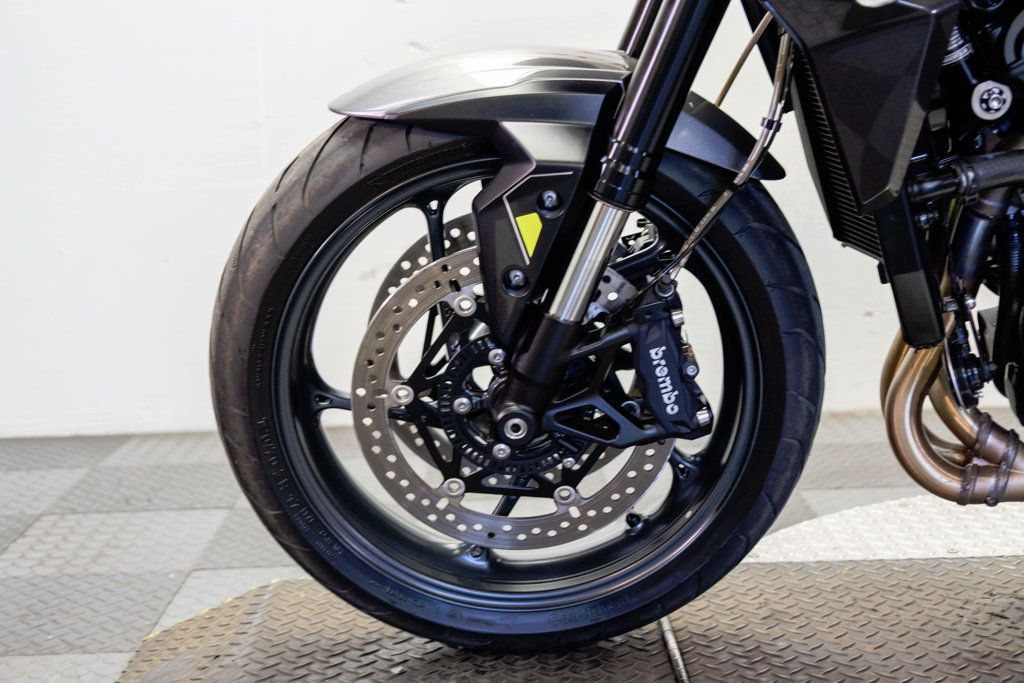 2024 TRIUMPH STREET TRIPLE 765 1-OWNER LOW MILES!!! - 23073487 - 17