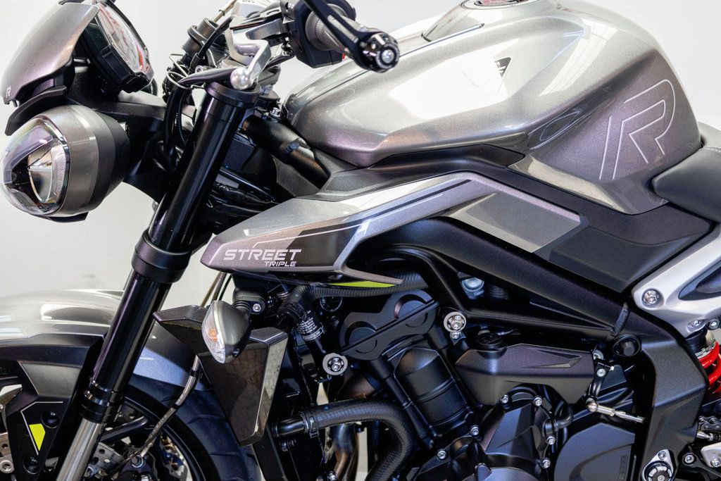 2024 TRIUMPH STREET TRIPLE 765 1-OWNER LOW MILES!!! - 23073487 - 19