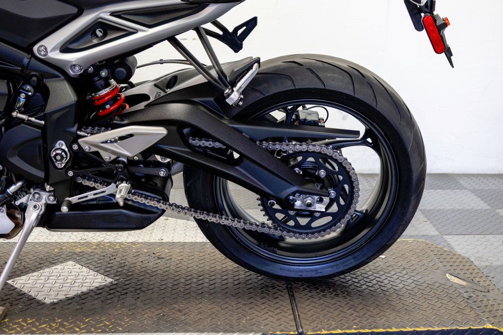 2024 TRIUMPH STREET TRIPLE 765 1-OWNER LOW MILES!!! - 23073487 - 23