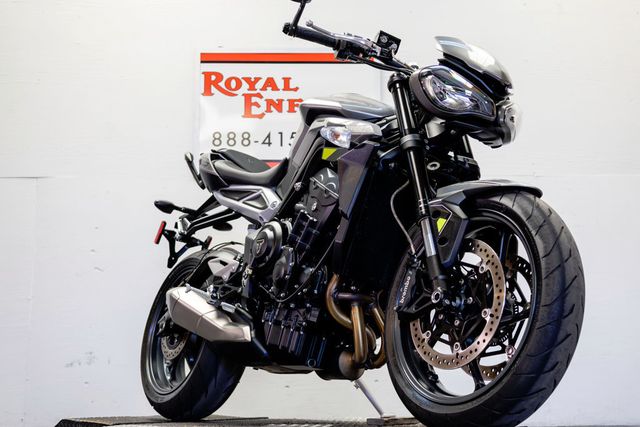 2024 TRIUMPH STREET TRIPLE 765 1-OWNER LOW MILES!!! - 23073487 - 2