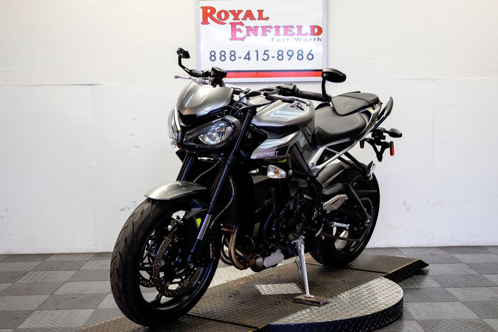 2024 TRIUMPH STREET TRIPLE 765 1-OWNER LOW MILES!!! - 23073487 - 4