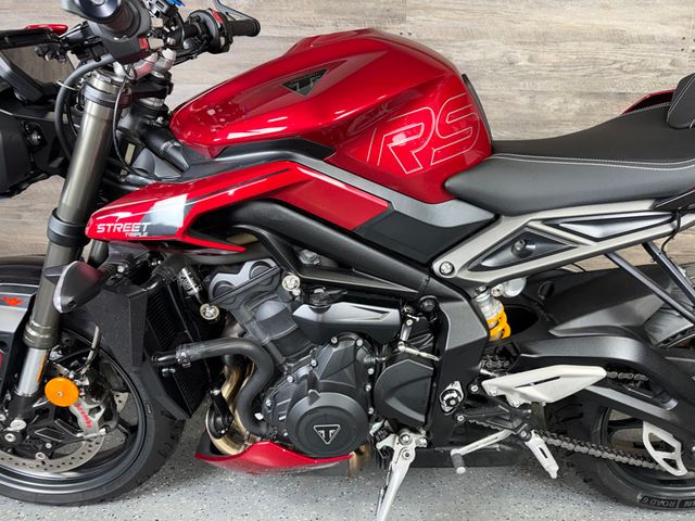 2024 Triumph Street Triple 765 RS One Owner! - 23046672 - 12