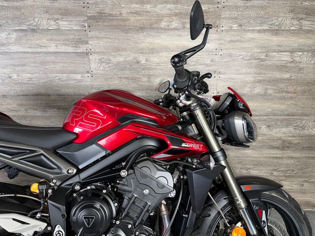 2024 Triumph Street Triple 765 RS One Owner! - 23046672 - 3