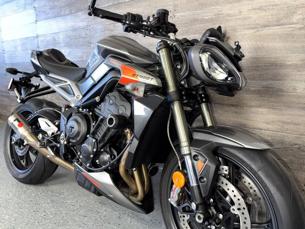 2024 Triumph Street Triple 765 RS SUPER CLEAN! - 22928238 - 1