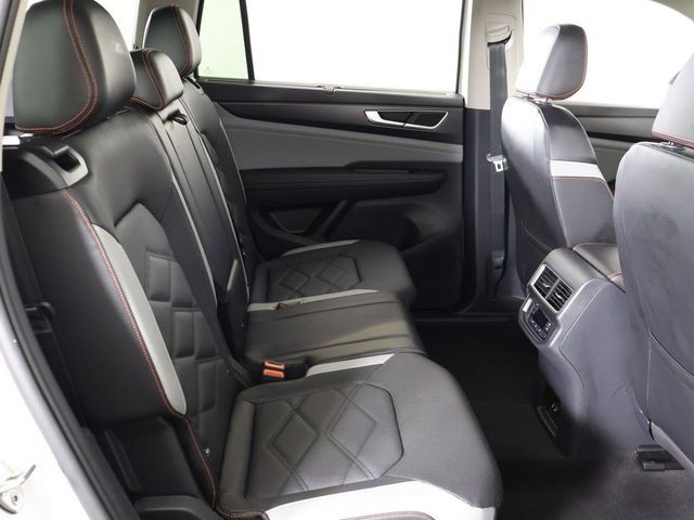 2024 Volkswagen Atlas 2.0T Peak Edition SEL 4MOTION - 23013928 - 40