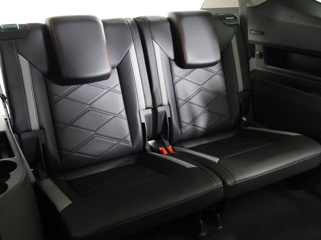 2024 Volkswagen Atlas 2.0T Peak Edition SEL 4MOTION - 23013928 - 42