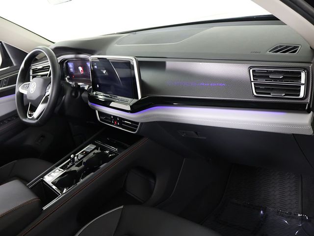 2024 Volkswagen Atlas 2.0T Peak Edition SEL 4MOTION - 23043432 - 32