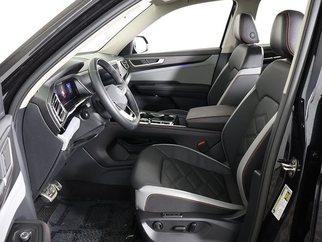 2024 Volkswagen Atlas 2.0T Peak Edition SEL 4MOTION - 23043432 - 35