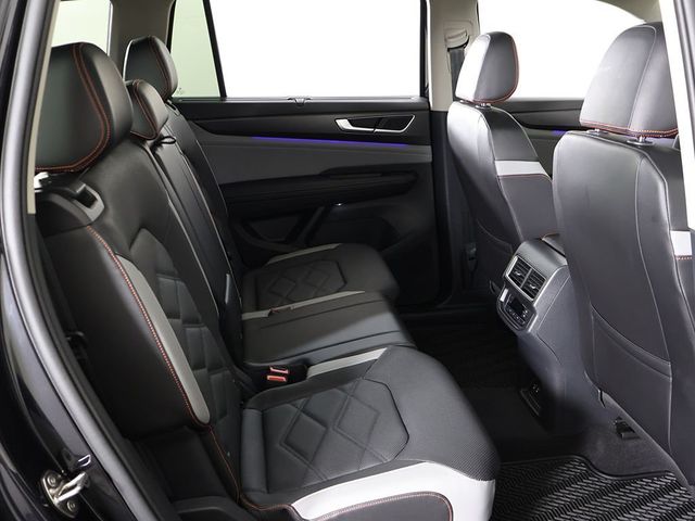 2024 Volkswagen Atlas 2.0T Peak Edition SEL 4MOTION - 23043432 - 40